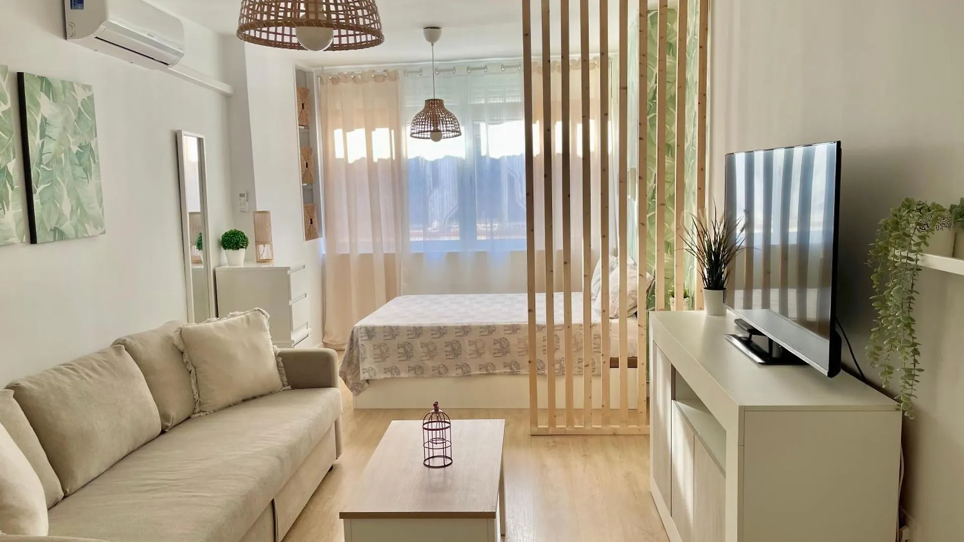 Estudio Carihuela Beach location
